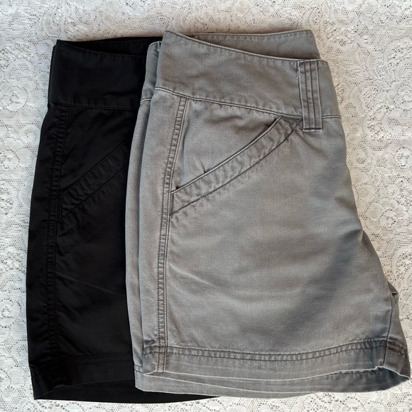 The North Face Pants - Bundle 2 pair - North Face Casual shorts Black and Gray - Size 6